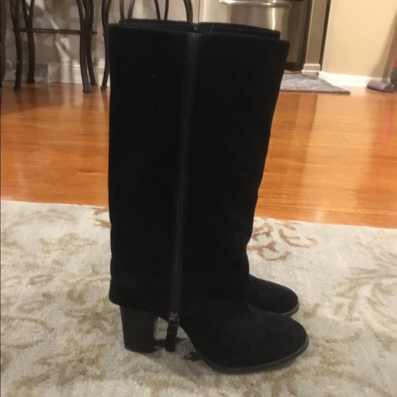 Boots - Picture 3 of 6